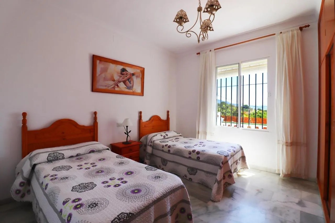 Villa Paloma Romero Spainsunrentals 1163 네르하 0*,  스페인